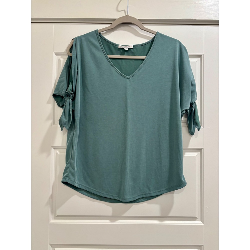 Green Envelope Los Angeles Sage Green Cold Shoulder Tie Sleeve V-Neck Top Medium